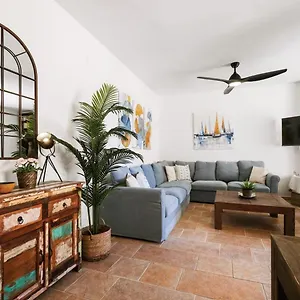 Apartamento Con Parking Junto A Catedral Centro De Estreno!, Málaga